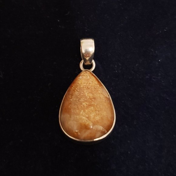 Sun stone pendant in sterling silver with free handmade art card (worth $10) - Picture 3 of 11